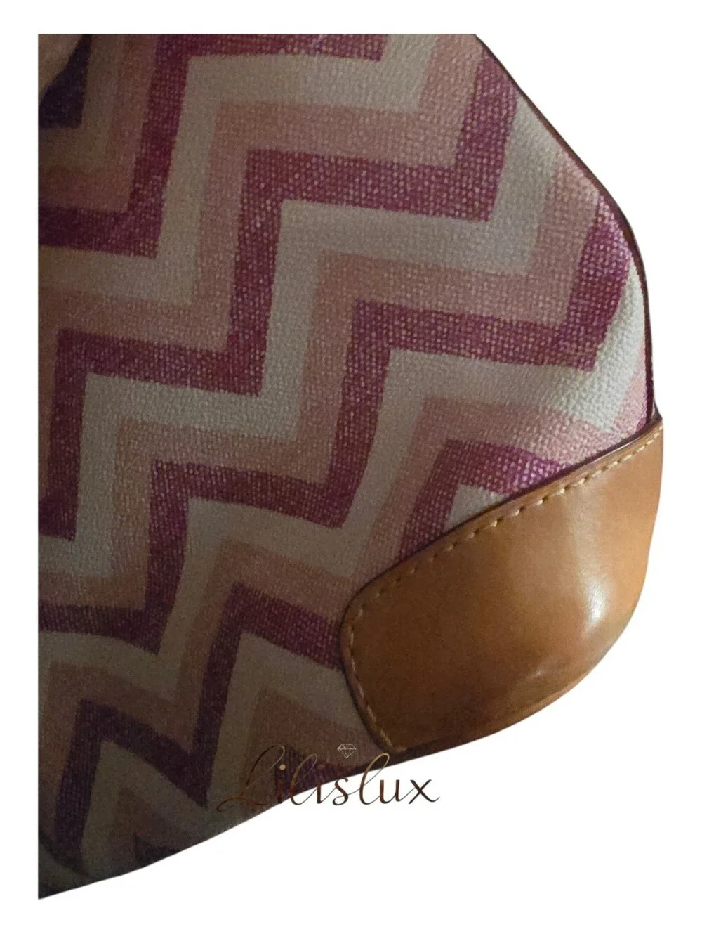 Dooney & Bourke Style Chevron Leisure Shopper Tote  Matching Leather Pouch EUC